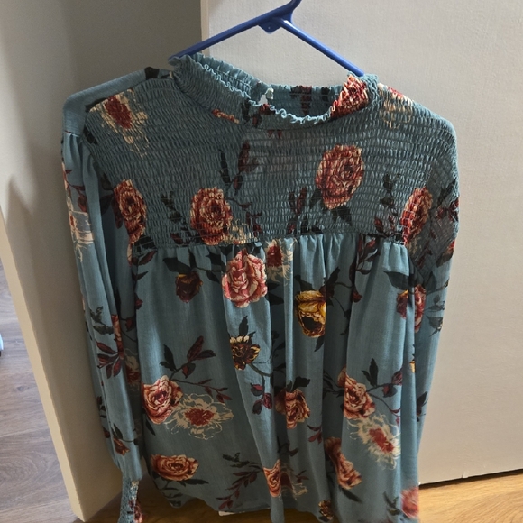 Floral Smocked Women's Top - Blue and Red - Picture 1 of 5